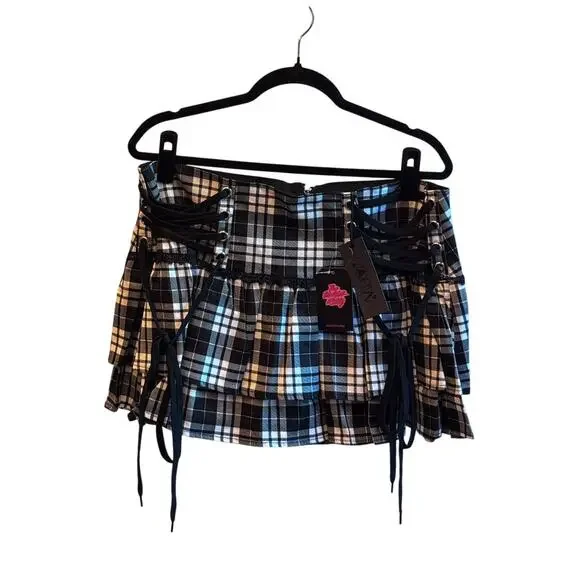 Dolls Kill Widow Pleated Plaid Skirt White Black Plus Size 1X NWT - Picture 6 of 10